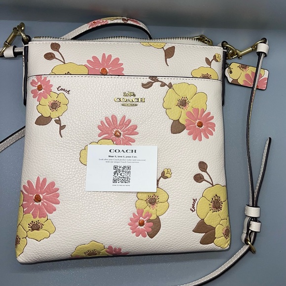 Coach Handbags - NWOT Coach Floral Kit Messenger Crossbody Bag - White